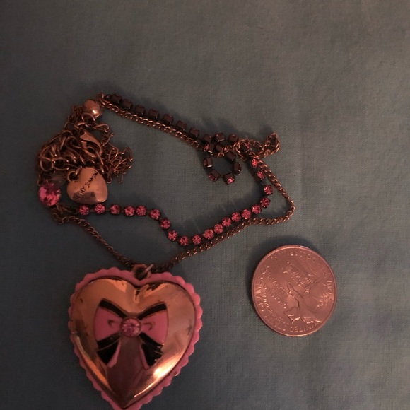 Vintage Betsey Johnson Paris Is Always A Good Idea Locket - Picture 4 of 4